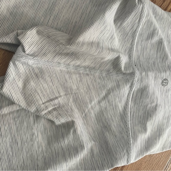 Lululemon leggings - Picture 4 of 4